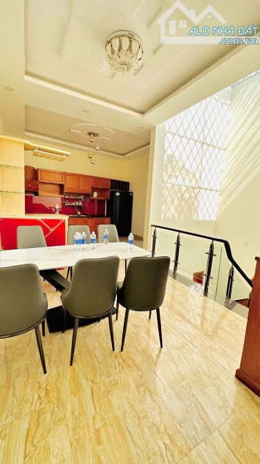 NHÀ 4 MÊ MẶT TIỀN ĐƯỜNG ĐẶNG THUỲ TRÂM GẦN NGÃ 3 LÊ DUẨN - Loctran - 6