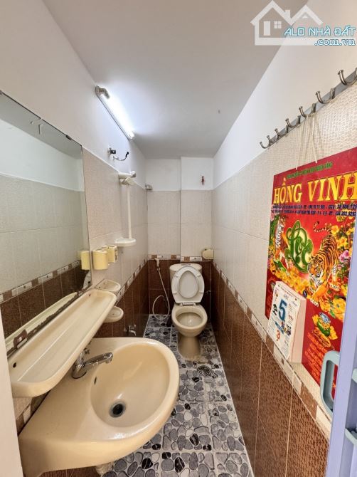 Âu Dương Lân Q8 - Chỉ 4.6 tỷ - 4X10M - Nhà mới vào ở ngay - Hẻm ba gác lướt vi vu - 6