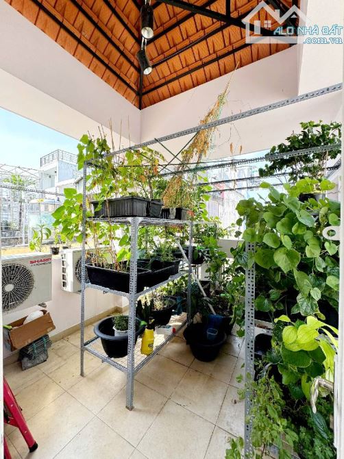 HẺM XE HƠI - NGUYỄN THIỆN THẬT – P.3 - QUẬN 3 - NHÀ MỚI ĐẸP VÀO Ở NGAY-DT: 34M2- 6 TỶ 75 - 6