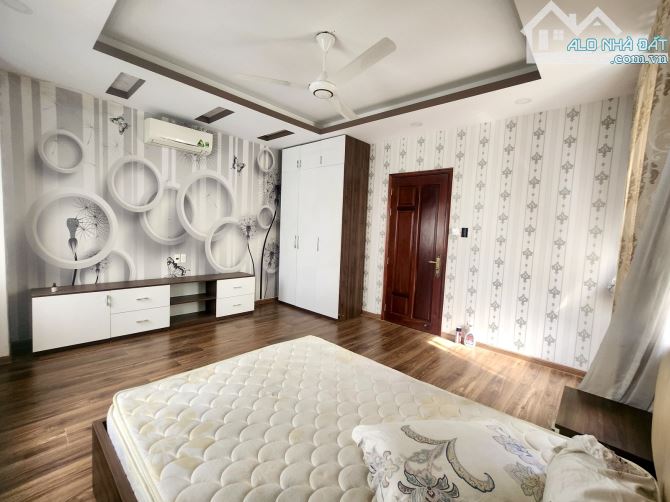 Bán Biệt Thự Mặt tiền đường số 5 An Phú Quận 2 Cũ DT 140m2 Ngang 7m Giá 28 Tỷ - 6
