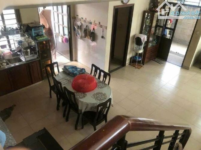 Nhà đẹp 2 tầng – Dt 202m² – Hẻm xe hơi – Nguyễn Duy Trinh gần Đỗ Xuân Hợp – chỉ 14 tỷ - 6