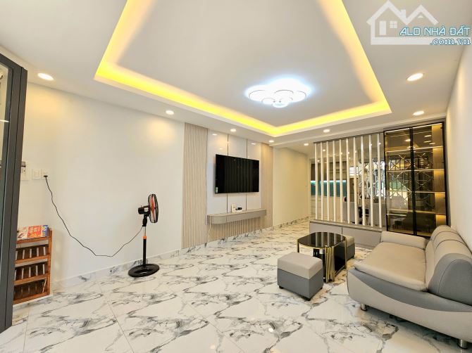 Chỉ 6tỷ2, 45.6m2, 3 Tầng, Sổ 2025, Nhà mới 100%, Tân Bình, Phường 1 - 6