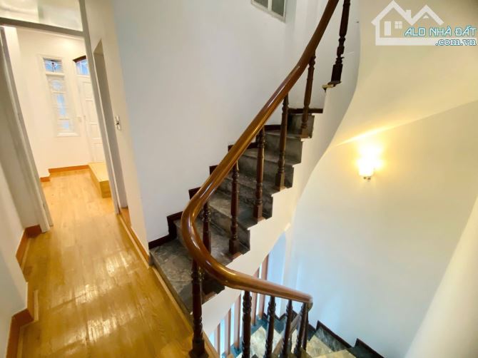 7,x tỷ có Nhà rẻ nhất Lạc Long Quân 35m2 4 tầng - sổ đỏ CC - 6
