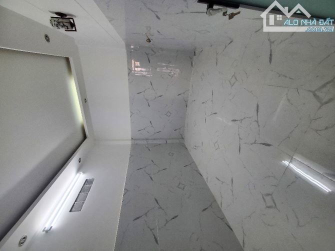 HẺM XE HƠI THÔNG TRƯƠNG PHƯỚC PHAN BÌNH TRỊ ĐÔNG BÌNH TÂN DT: 37M2- 4 TỶ 5 - 6