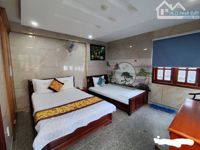 Bán Khách sạn Căn Góc - 5 tầng - 16phòng - 110m2 - Quang Trung - 200tr/tháng - Giá 20 tỷ - 6