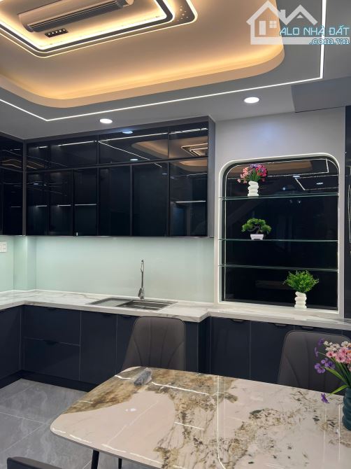 Bán Nhà Đẹp 5 Tầng Hương Lộ 2 Bình Tân, 5 P.N, Hoàn Công Đủ, Nhỉnh 6 Tỷ TL - 6