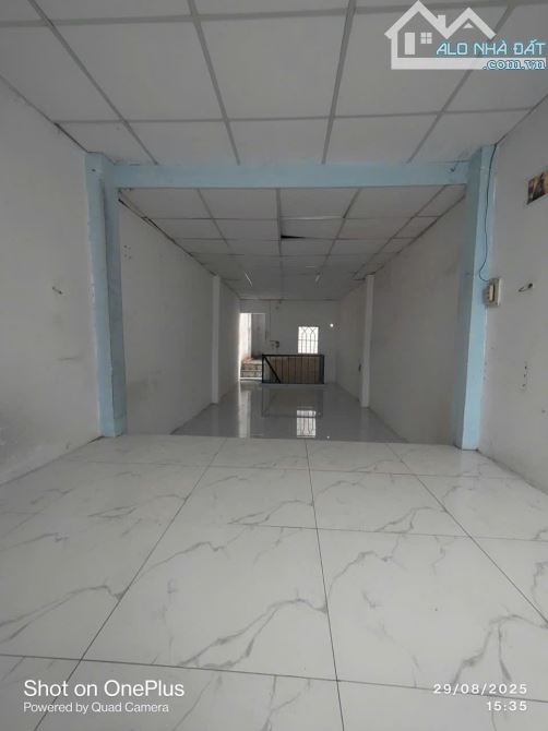 Bán nhà 1trệt 1 lầu mặt tiền Lê Lợi Trung Chánh Hmon , DT 82,2m2-SHR-Giá 3,6tỷ TL - 6