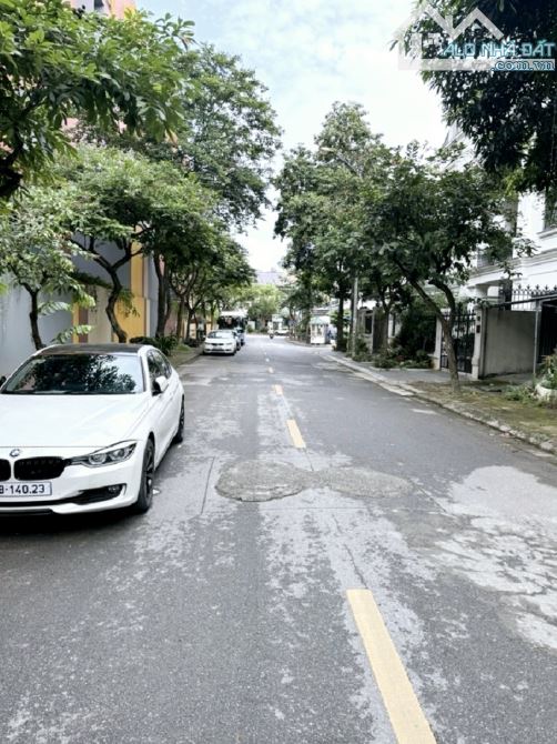 💎 LÂU ĐÀI TRIỆU ĐÔ – VIỆT HƯNG 💎 168m² – mặt tiền 9.8m – nội thất mạ vàng 9999 – thang m - 6