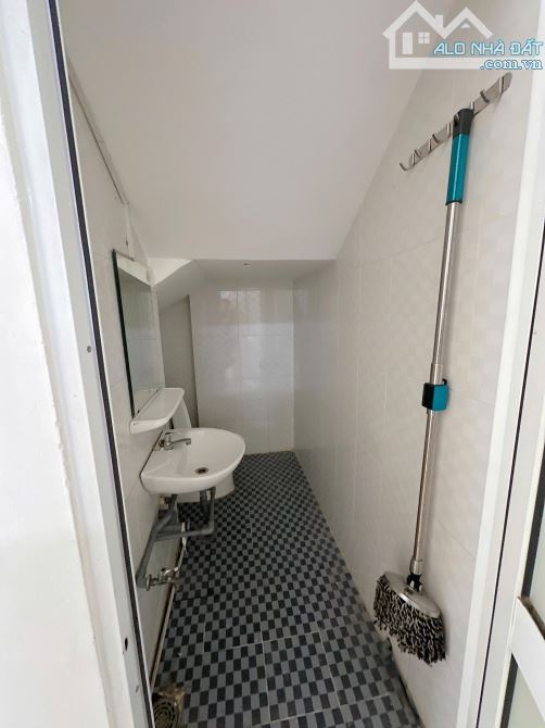 ĐỊNH CƯ-  CẦN BÁN MẶT TIỀN DOANH-NGAY CĂN HỘ Carillon - HOÀNG HOA THÁM- NGANG 9.2x 9.5 - 6