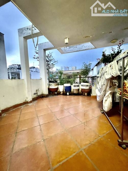 Bán gấp nhà Hẻm Xe Hơi Quận 1 - 4 tầng 68m2 (4.9 x 15) - Ô tô 7 chỗ thông Nguyễn Trãi - 6