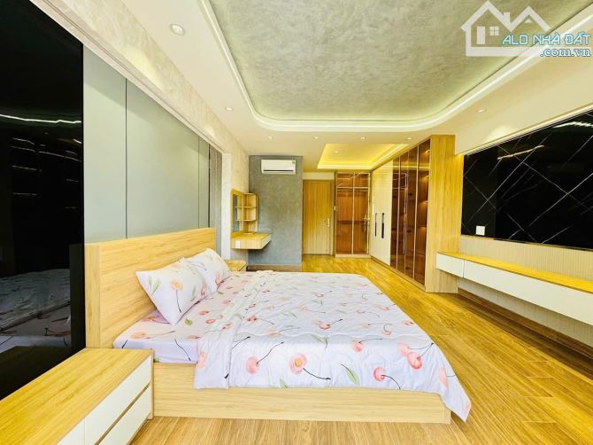 Khu Phân Lô - Hẻm 5M Xe Hơi Ngủ Nhà - 49M² - 5Tầng BTCT Full Nội Thất - 6