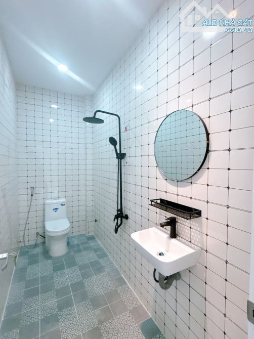 Thống Nhất - Gò Vấp - 50m2 - 4 Tầng - 6.7 tỷ - Hẻm Ôtô - Hoàn công - SHR - 6