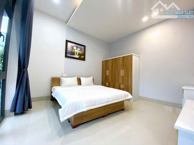 BÁN NHÀ ĐẸP MẶT TIỀN NGUYỄN THỊ MINH KHAI - 7