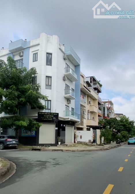 ĐẤT ĐẸP ĐƯỜNG D2_MAN THIỆN- THỦ ĐỨC. 110M2 - HƠN 12TỶ XÍU.  + VỊ TRÍ lô đất ngay mặt tiền - 7