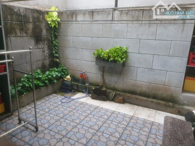 Nhà đẹp 2 tầng – Dt 202m² – Hẻm xe hơi – Nguyễn Duy Trinh gần Đỗ Xuân Hợp – chỉ 14 tỷ - 7