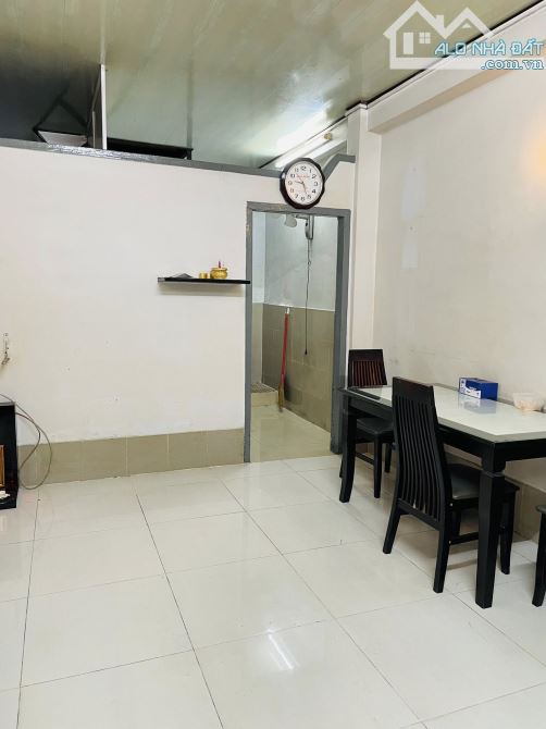 Bán nhà hẻm 3 gác thẳng 1 trục Trần Phú Q.5 : 24m2 - 3,5m x 7,5m - 7