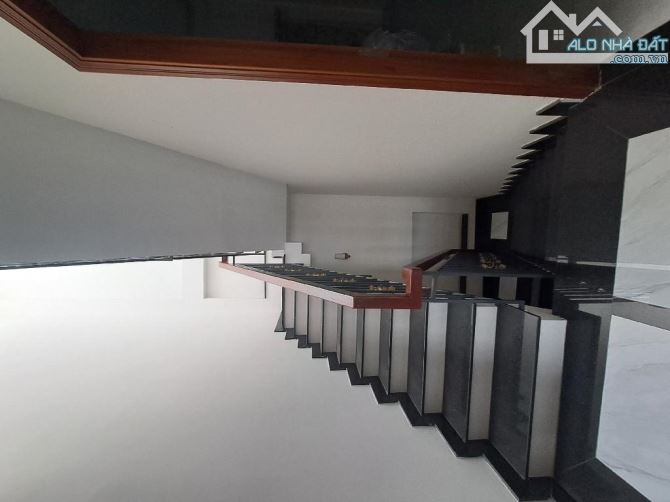 Bán nhà lô góc 2 mặt tiền 90m² 4 tầng-Q12 gần chung cư Thạnh Lộc-Giá 7.5 tỷ. - 7
