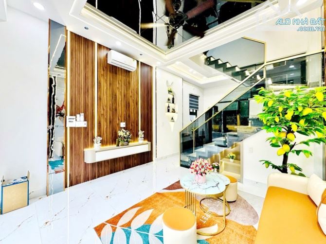 Nhà mặt tiền quận Gò Vấp 42m2 giá 6 tỷ 280 đường 10m kinh doanh đa ngành đường số 8 P11 - 7