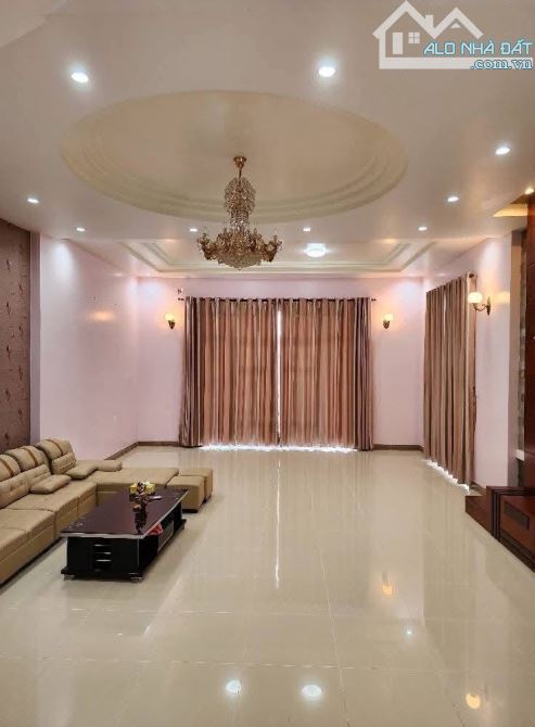 BIỆT THỰ GIÁ TỐT NGAY TT THÀNH PHỐ CẦN THƠ- LỘ NHỰA MỚI NÂNG CÂP 6M KHU VỰC YÊN TĨNH - 7