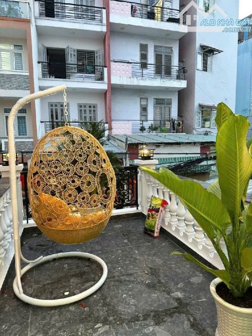 Bán nhà 2 tầng đường TRẦN BÁ GIAO, phường 5,QGò Vấp diện tích 45m²(2,42x17,5).Đường 5m - 7