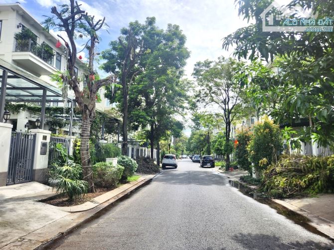 Bán Biệt Thự Mặt tiền đường số 5 An Phú Quận 2 Cũ DT 140m2 Ngang 7m Giá 28 Tỷ - 8