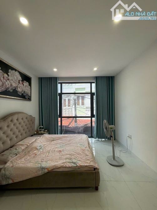 🏠 NHÀ NỞ HẬU CHỮ L - 3 TẦNG - HẺM 3 GÁC THÔNG Q4 - 8