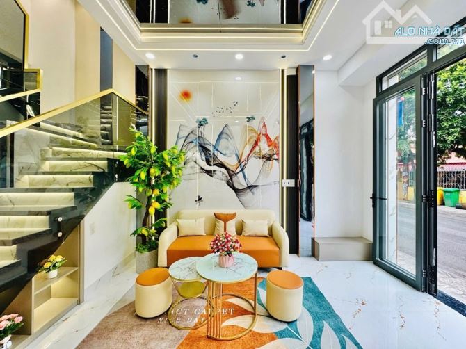 Nhà mặt tiền quận Gò Vấp 42m2 giá 6 tỷ 280 đường 10m kinh doanh đa ngành đường số 8 P11 - 8