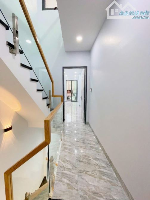 BÁN NHÀ Q4 MỚI XÂY 3 TẤM KHU DÂN TRÍ CAO 45m2 ĐẤT GIÁ 4TỈ 5 SỔ RIÊNG GẦN MẶT TIỀN - 8