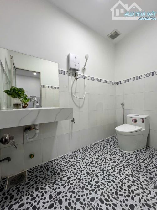 Nhà hẻm Cầu Dứa Phú Nông gần Bách Hóa Xanh Vĩnh ngọc Nha Trang dt 96m2 giá 3ty450 - 9