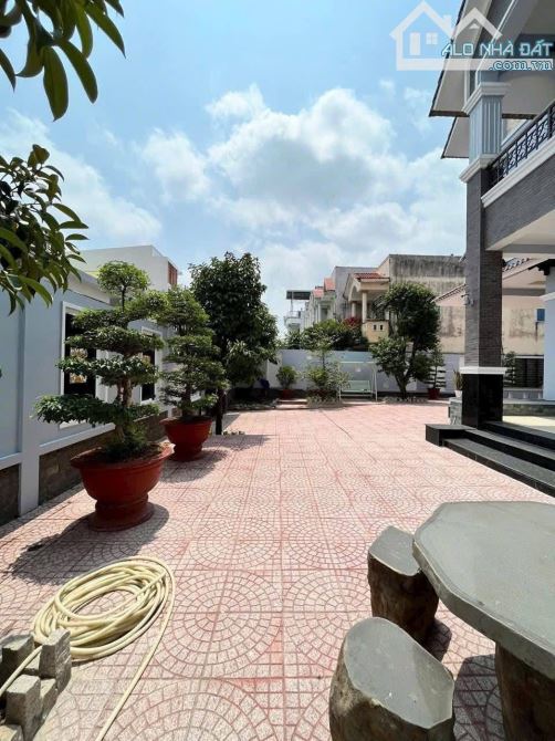 BIỆT THỰ GIÁ TỐT NGAY TT THÀNH PHỐ CẦN THƠ- LỘ NHỰA MỚI NÂNG CÂP 6M KHU VỰC YÊN TĨNH - 9
