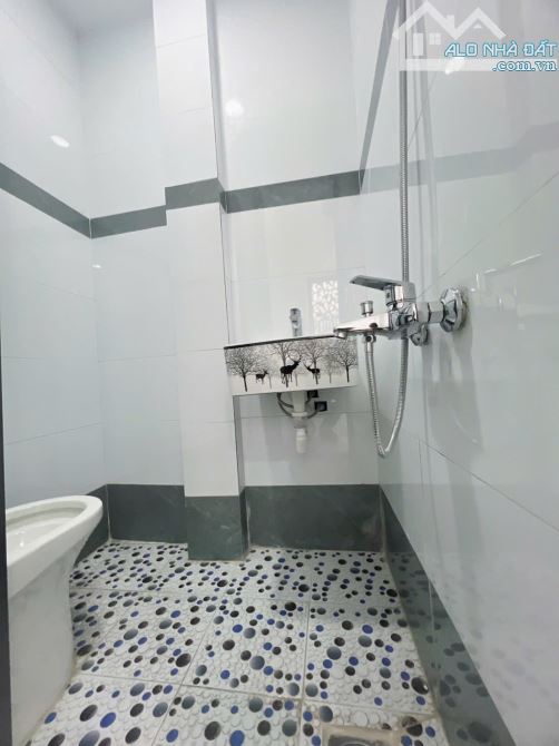 BÁN NHÀ QUẬN 4 MỚI 2 TẤM 2 MẶT TIỀN HẺM GIÁ 3 TỈ 5 SỔ RIÊNG PHÁP LÍ CHUẨN GIÁP Q1 - 9