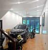 XEM NGAY NHÀ CẦU GIẤY 60m2. GARA Ô TÔ - PHÂN LÔ Ô TÔ TRÁNH - GẦN PHỐ + VĂN PHÒNG
