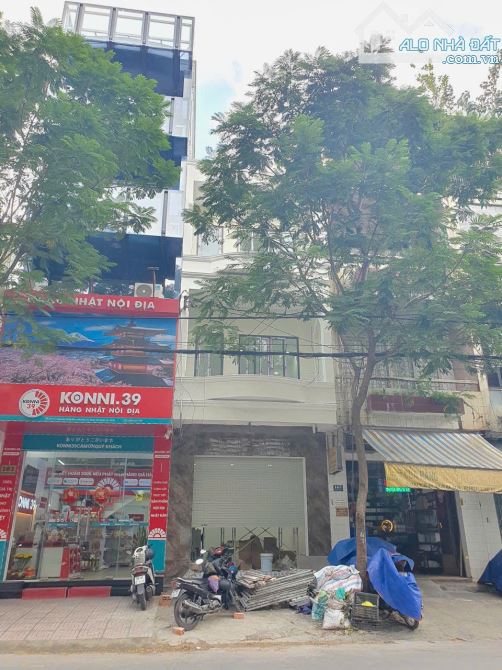 Bán gấp nhà mặt tiền 163 Nguyễn Hồng Đào, P14, Tân Bình (4x16m) nhà 3 lầu - Giá bán 18 tỷ