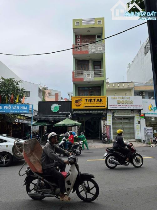 Chỉ cần nhỉnh 11,2 tỷ có ngay nhà Mặt tiền Vườn Lài Tân Phú - 100m2 - 2 tầng