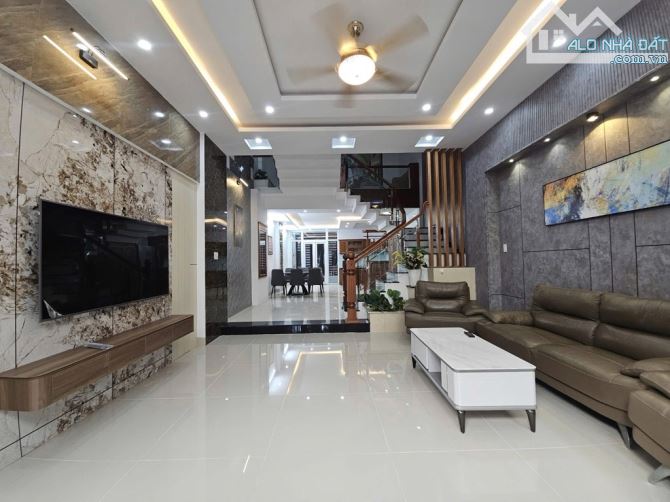 🔥 BÁN NHÀ MẶT TIỀN ĐẶNG HUY TÁ, GẦN BIỂN NGUYỄN TẤT THÀNH