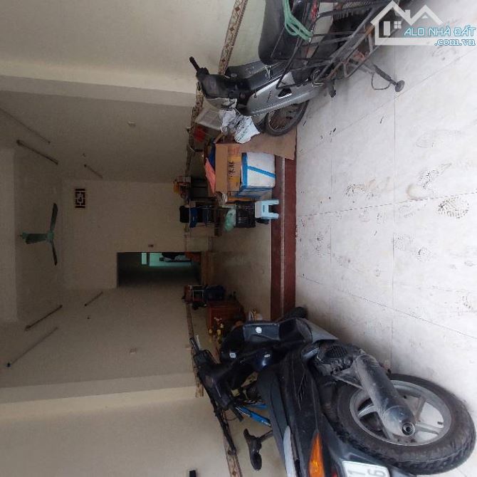 BÁN ĐẤT TẶNG NHÀ CẤP 4 – BẰNG LIỆT 63m² – HƠN 16 TỶ - CẠNH KĐT LINH ĐÀM