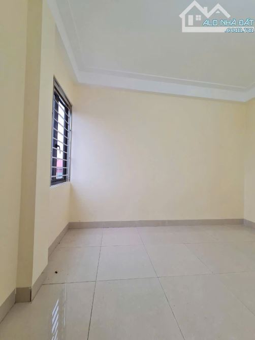 Nhà đẹp Hữu Hòa – Thanh Trì, 30m² x 5 tầng, giá chỉ 4,65 tỷ – Sổ đỏ chính chủ, về ở ngay