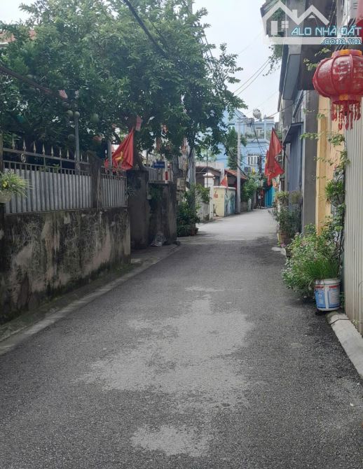 Bán đất Dương Xá gần trường ,gần chợ,gần vin,gần bệnh viện,giao thông thuận lợi.