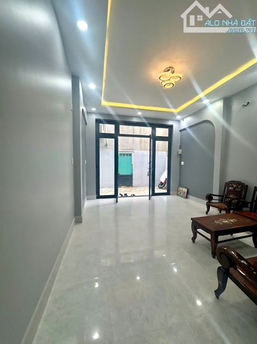 SIÊU HOT VIP KHU TÂN QUÝ – NHÀ MỚI 2 TẦNG – BTCT - HẺM 8M Ô TÔ ĐẬU CỬA GẦN AEON TÂN PHÚ -