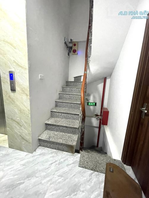 Cần bán gấp nhà Yên Xá Thanh Trì diện tích 60 m2 x 8 tầng thang máy giá 14.5 tỷ