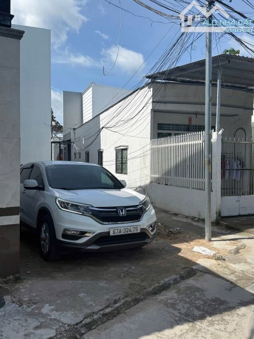 🍁Bán Nhà Trệt lầu hẻm 311 đường Nguyễn Văn Cừ, P. Cái Khế( An hoà củ) Có 2 Phòng Ngủ, Thi