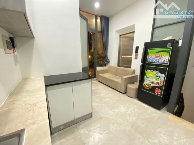 Studio ban công rộng, full nội thất – gần sân bay Tân Sơn Nhất & CV Hoàng Văn Thụ