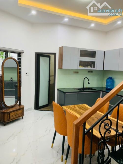 Nhà 2 tầng full nội thất Điện.Biên Phủ trung tâm thành phố