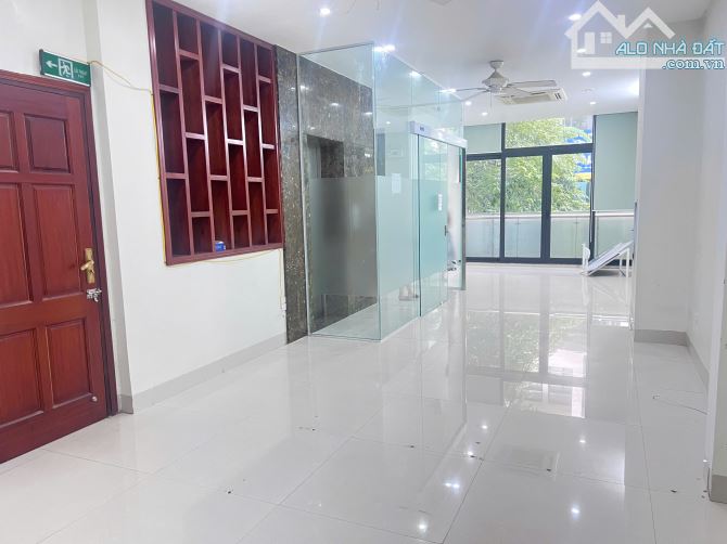 Cho thuê sàn văn phòng 80m2 cực đẹp giá 13 triệu/tháng tại khu đô thị Hàm Nghi, Mỹ Đình 2