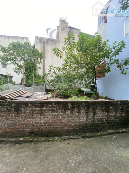 HOT ĐÂY!HOT ĐÂY!.BÁN ĐẤT_KIM SƠN – GIA LÂM – 43M² – MT 4.6M – Ô TÔ 7 CHỖ VI VU