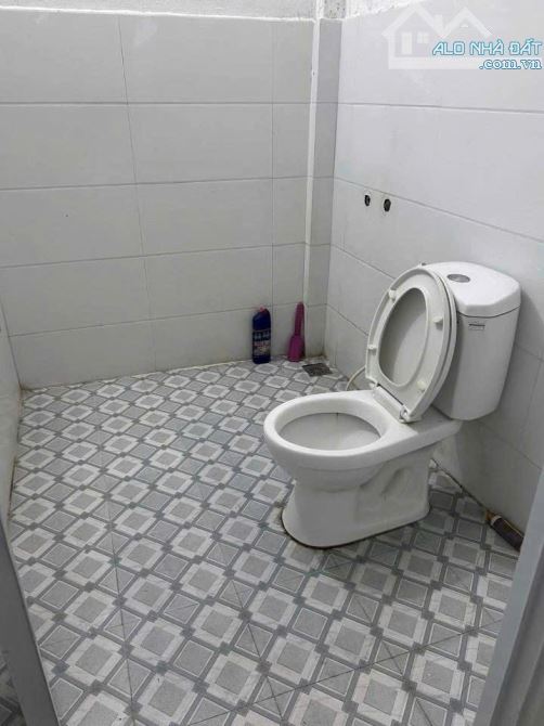 Cho thuê nguyên căn- Kiệt Lương Văn Can (chưa qua đường ray)- An Cựu- Tp Huế