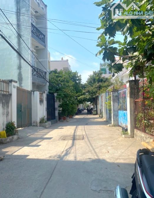 bán nhà trung tâm quận 8, đường lương văn can, 6.3x29m, ô tô đỗ cửa