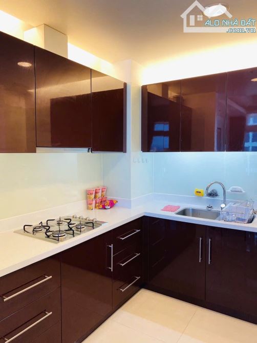 Bán gấp nhà 4 tầng 2MT đường Nguyễn Hữu Thọ, P. Hòa Thuận Tây. Q. Hải Châu.