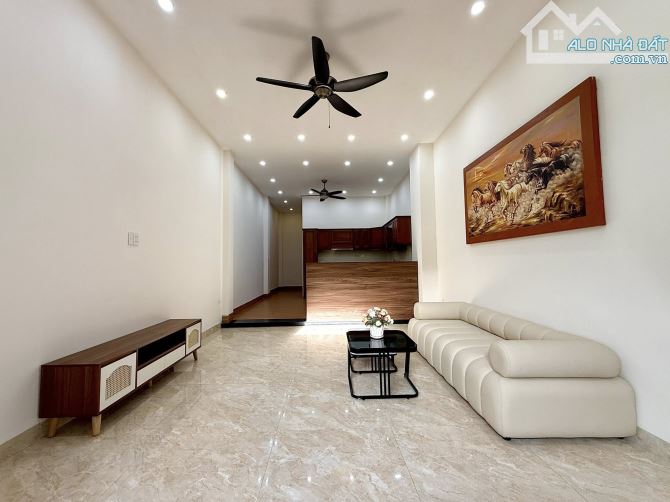 Bán nhà 3 tầng – vị trí đẹp, 2 mặt kiệt K402 Trưng Nữ Vương, Đà Nẵng