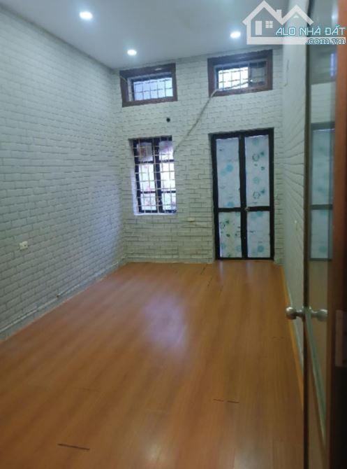 BÁN NHÀ VĂN HƯƠNG HÀNG BỘT, 3 TẦNG, DT 33M², CẦN BÁN GẤP GIẢM CHÀO 300TR